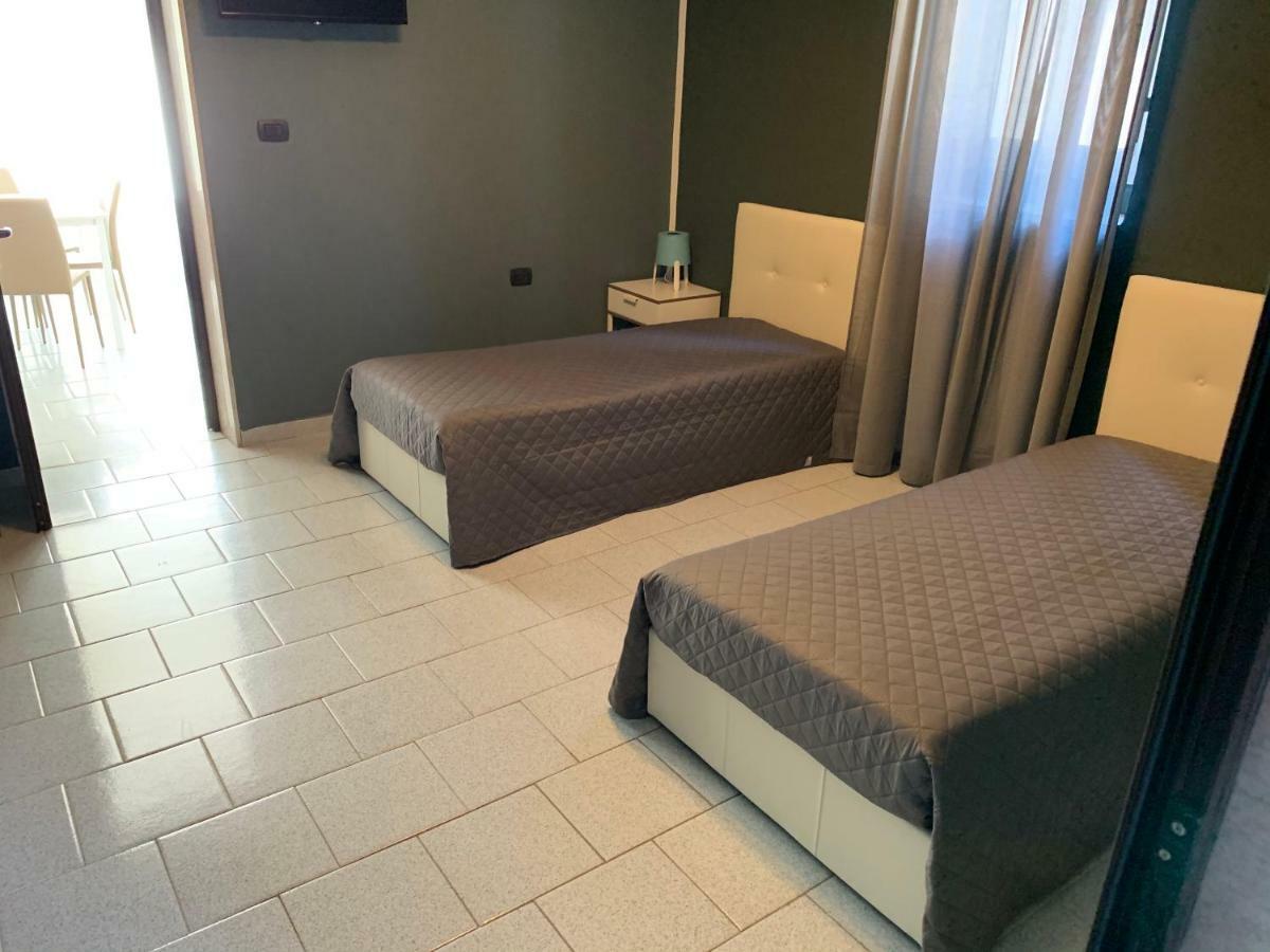 Skandivi Apartamento Bari Exterior foto